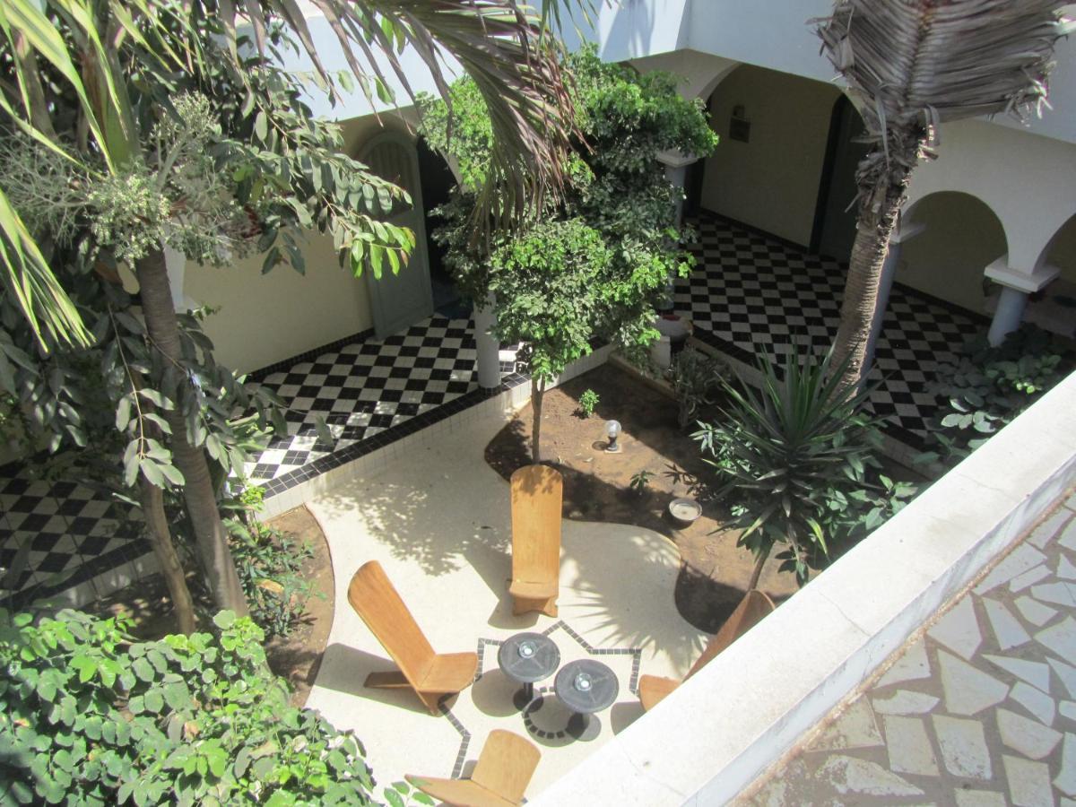 Keur Diam - Maison De La Paix Saly Portudal Exterior photo